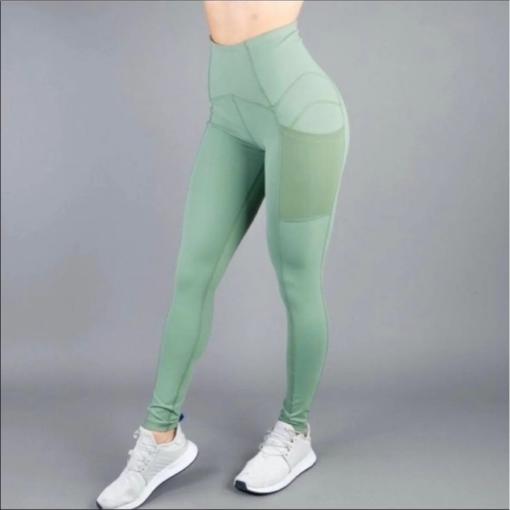 BuffBunny Athena Legging